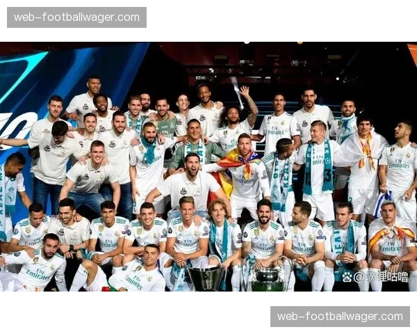 彪马与曼城达成协议，将从下赛季起成为俱乐部全新装备赞助商