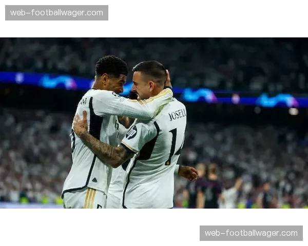 欧冠1-4决赛首回合：皇家马德里主场2-2战平拜仁慕尼黑，贝林厄姆、凯恩分别建功